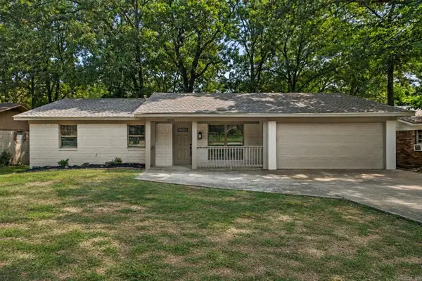 8806 Oakhaven Drive, Sherwood, AR 72120