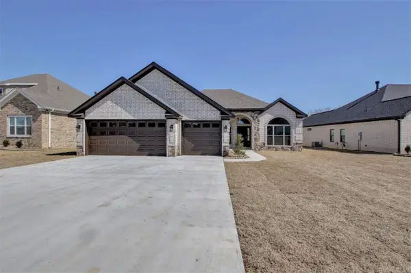 119 Corniche Ln, Maumelle, AR 72113