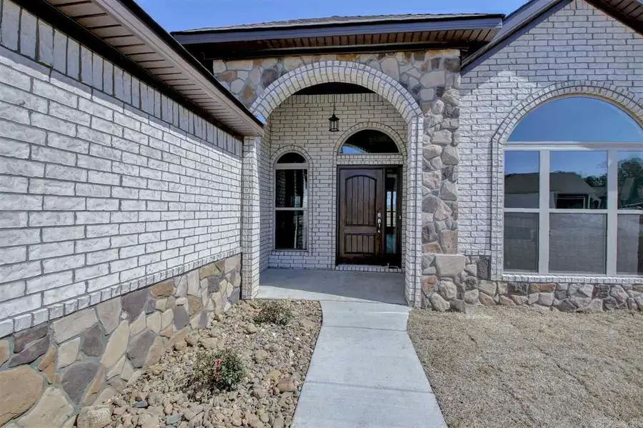119 Corniche Ln, Maumelle, AR 72113 - #2