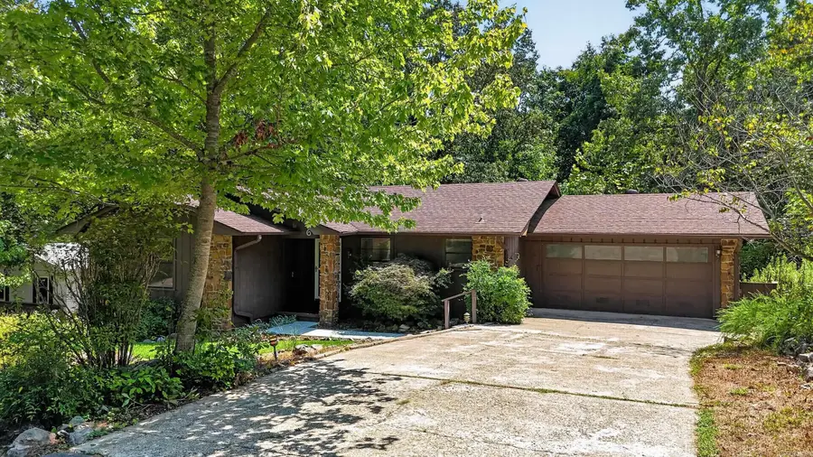 6 Badalona Lane, Hot Springs Village, AR 71909 - #2