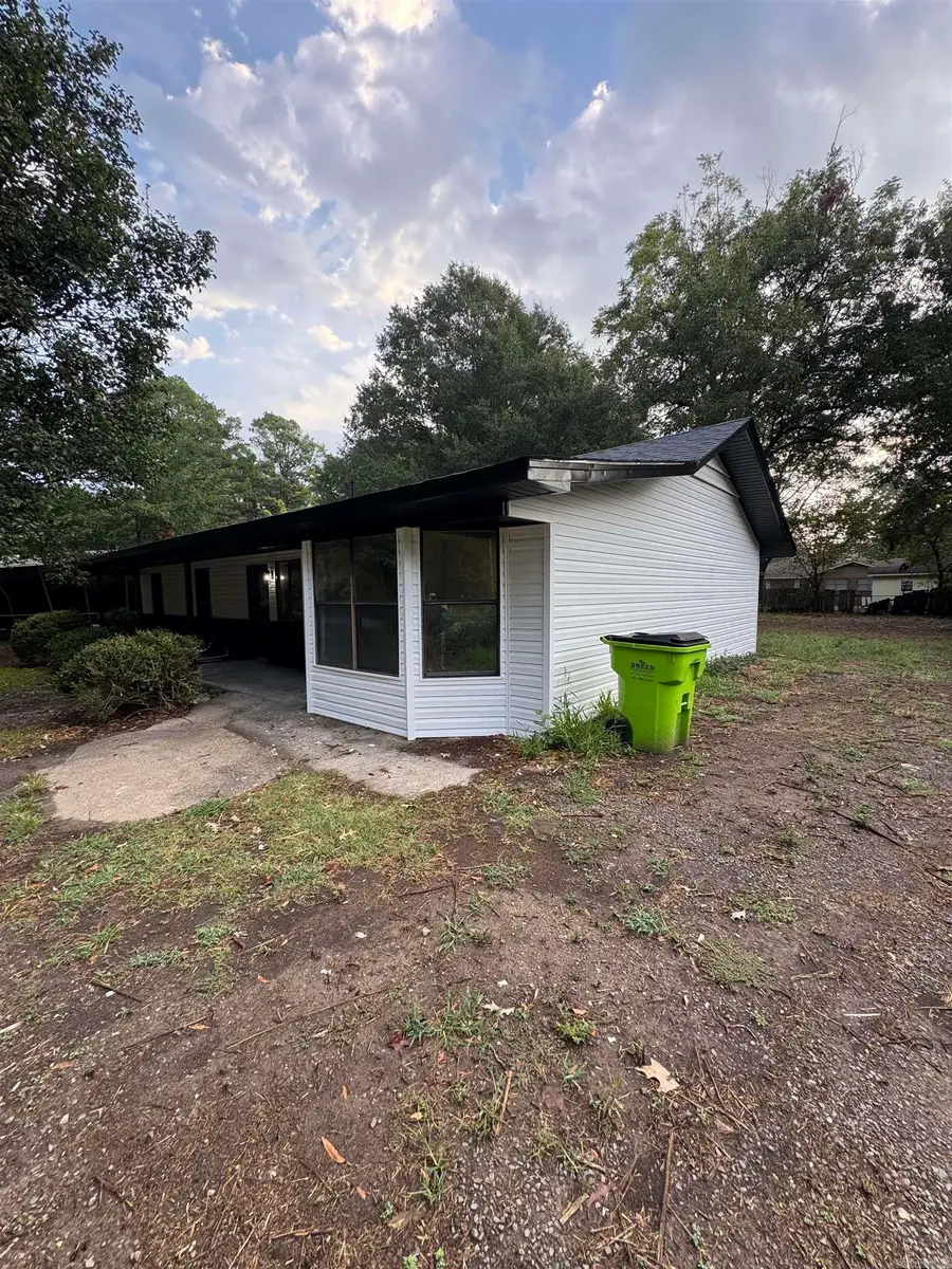 611 Fletcher, Lonoke, AR 72086 - #3