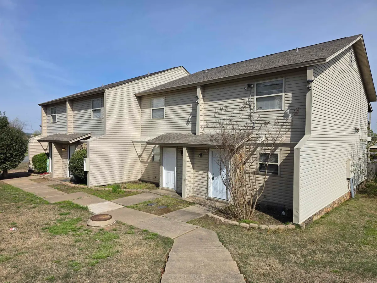 9-12 Edgehill Cove, Maumelle, AR 72113 - #1
