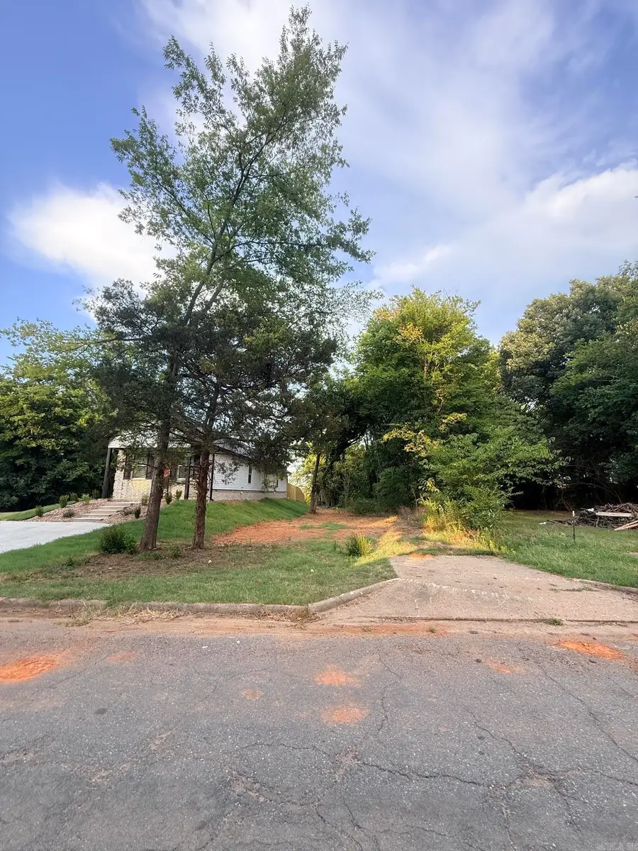 2803 S Rock St, Little Rock, AR 72206 - #2