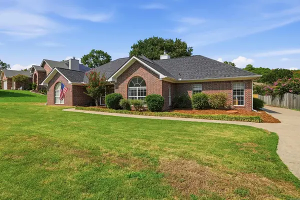5 Cove Drive, Maumelle, AR 72113