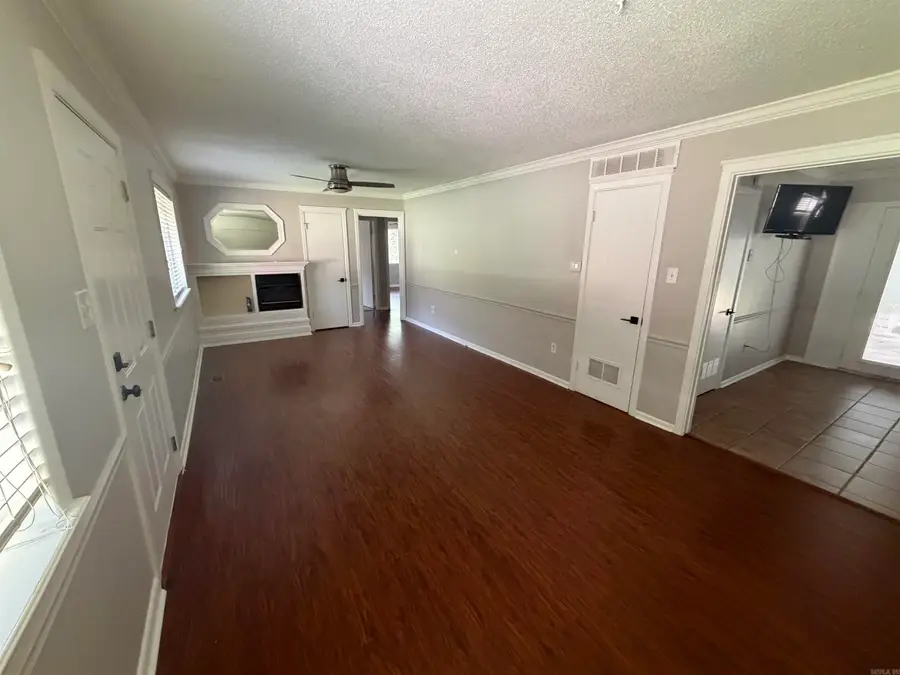 8013 Oakridge Drive, Sherwood, AR 72120 - #3