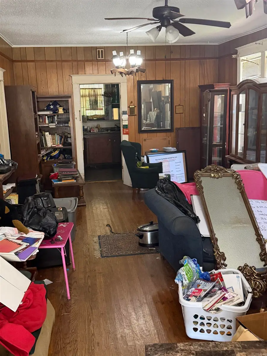 1609 W 16th Avenue, Pine Bluff, AR 71603 - #3