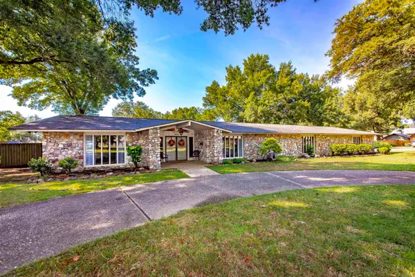 204 Cherry Street, England, AR 72046