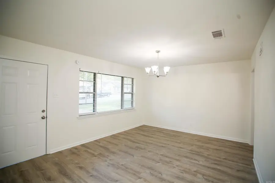 5202 S Wakefield Drive, Little Rock, AR 72209 - #2