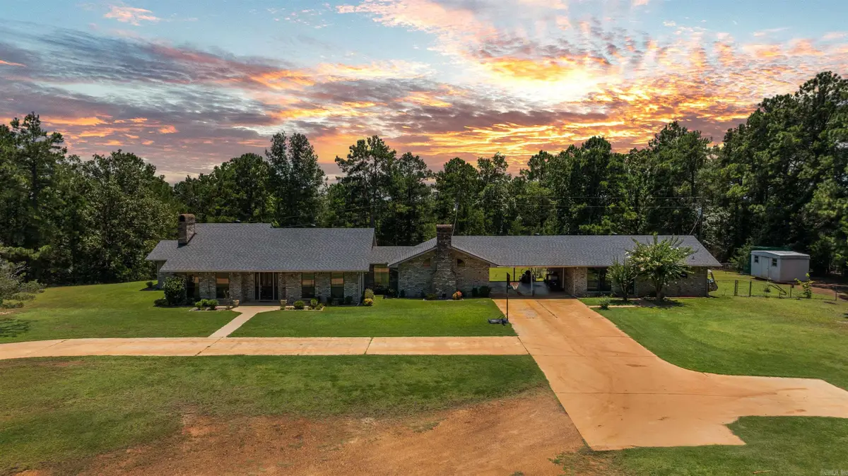 1070 Cr 3772, Queen City, TX 75503 - #1