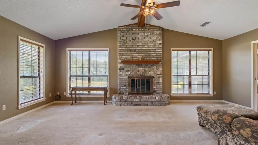 1070 Cr 3772, Queen City, TX 75503 - #2