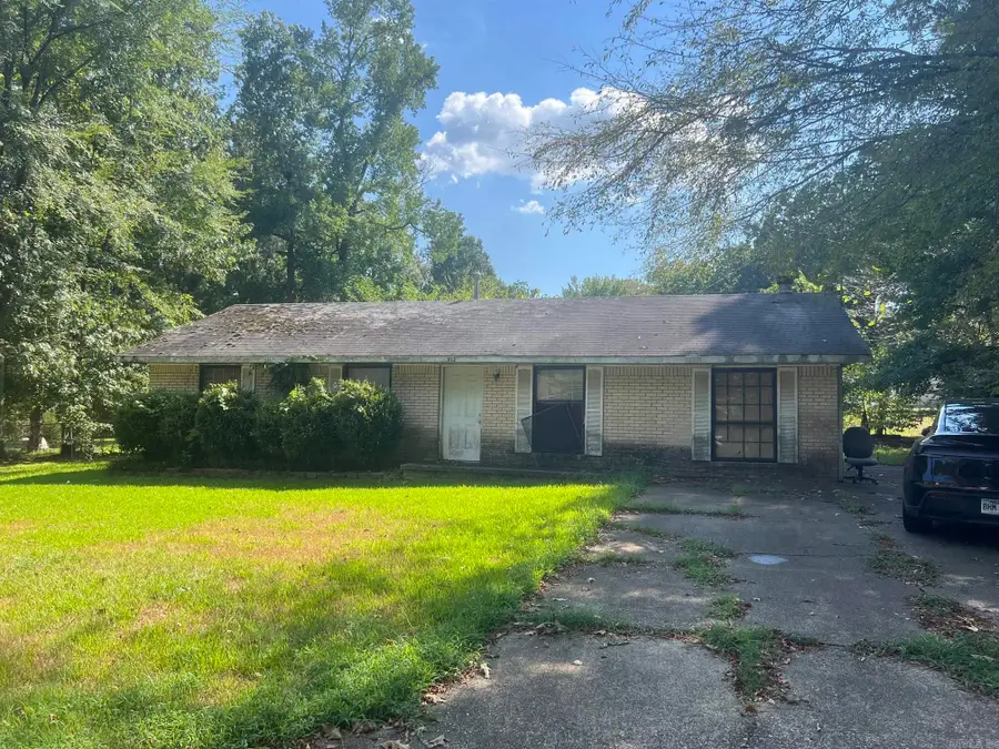 912 Edgehill Dr, Benton, AR 72015 - #2