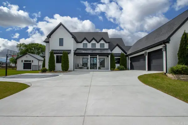 7509 S Shoreline Boulevard, Benton, AR 72019