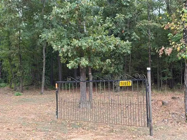 10957 State Hwy 160 Highway, Doddridge, AR 71834