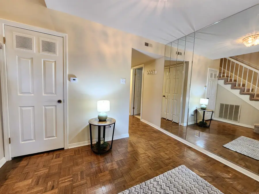136 Cambridge Place #136, Little Rock, AR 72227 - #3