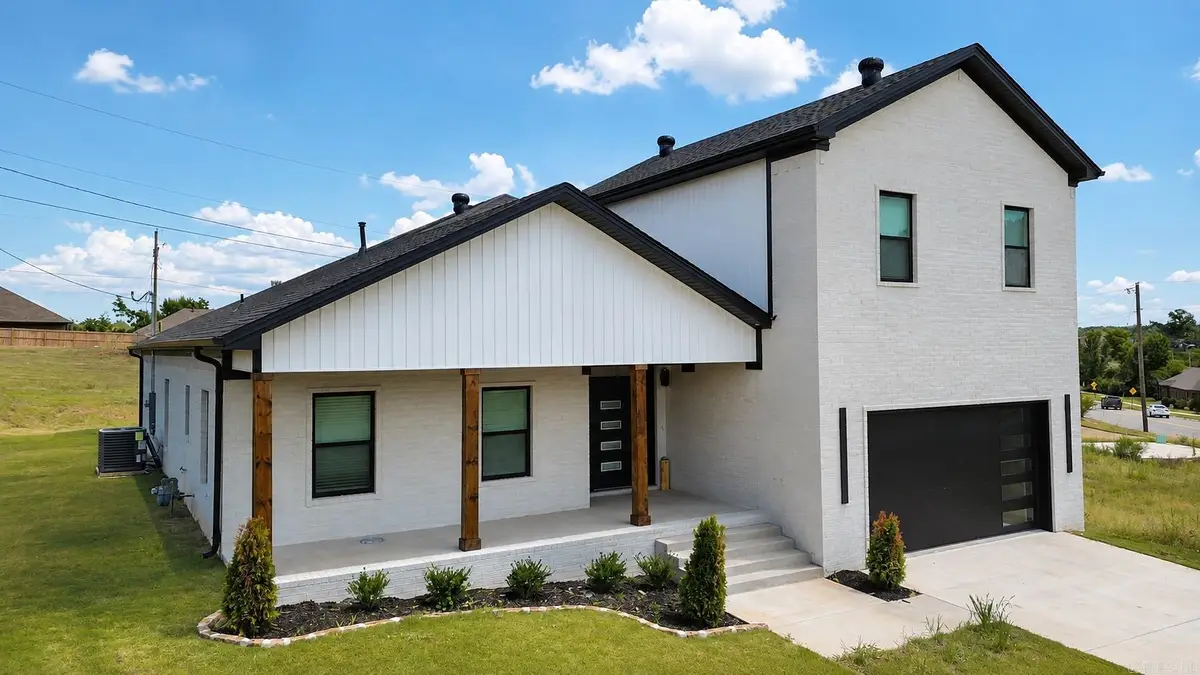 11214 Jamestown Drive, Little Rock, AR 72211 - #1