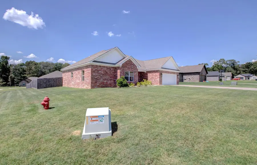 1 Oaks Lane, Greenbrier, AR 72058 - #3