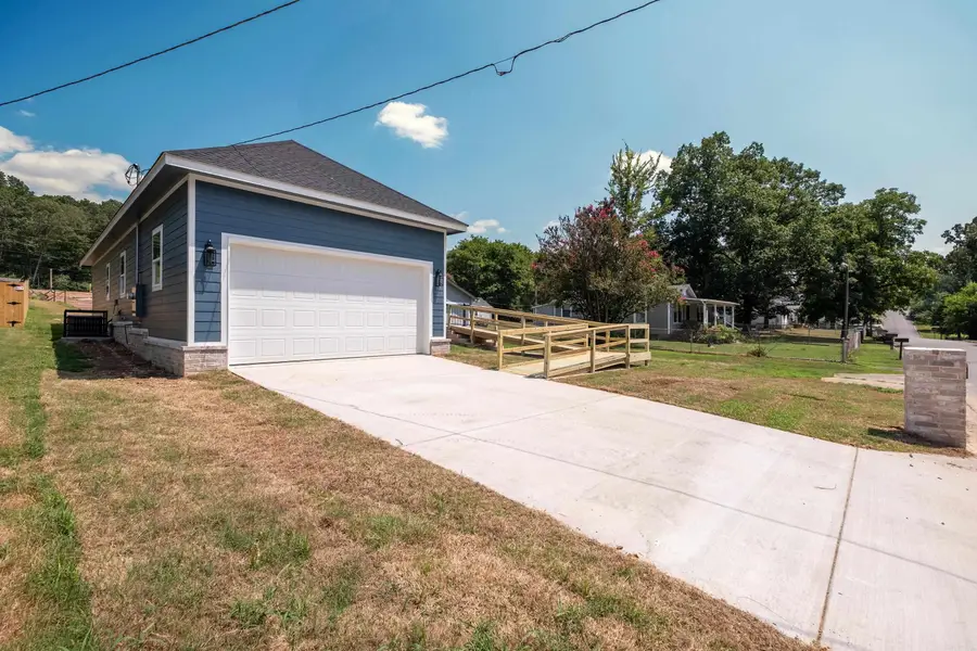 4411 Bowers Street, Little Rock, AR 72204 - #3