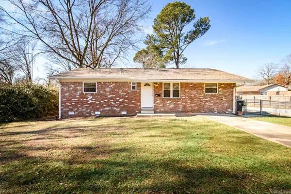 24 Sun Valley Road, Little Rock, AR 72205