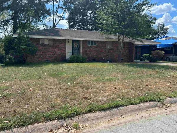 39 Broadmoor Dr, Little Rock, AR 72204