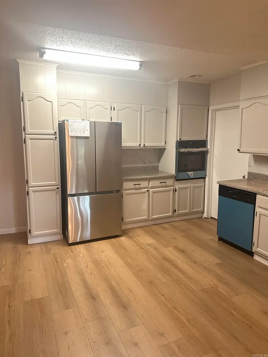 703 W 4th, Lonoke, AR 72086 - #3
