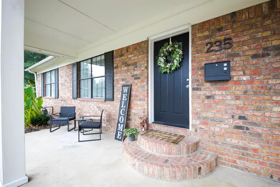 235 E Ingram St, Camden, AR 71701 - #2