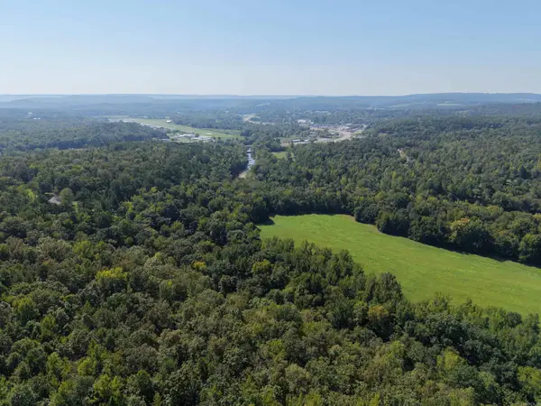 N 65 Highway, Clinton, AR 72031