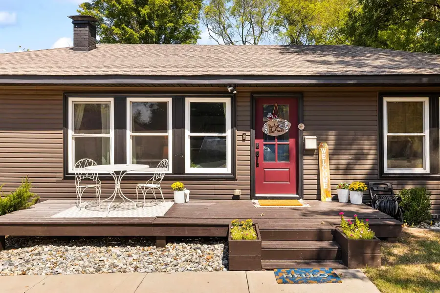 615 W Conway St, Benton, AR 72015 - #3