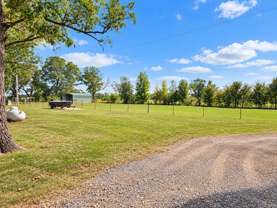 2193 Nevada 18, Prescott, AR 71857 - #2