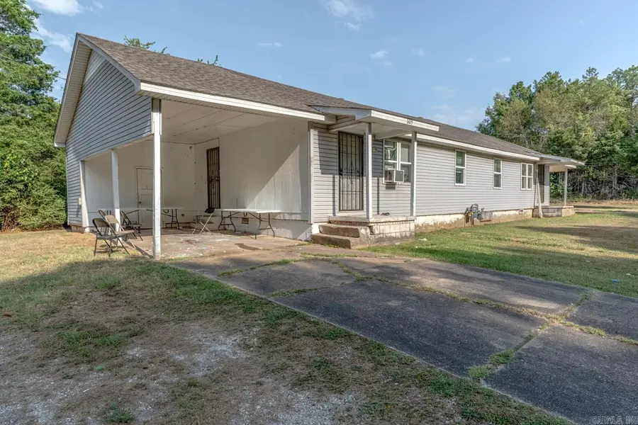 605-607 Alfred Watkins St, Jonesboro, AR 72405 - #2