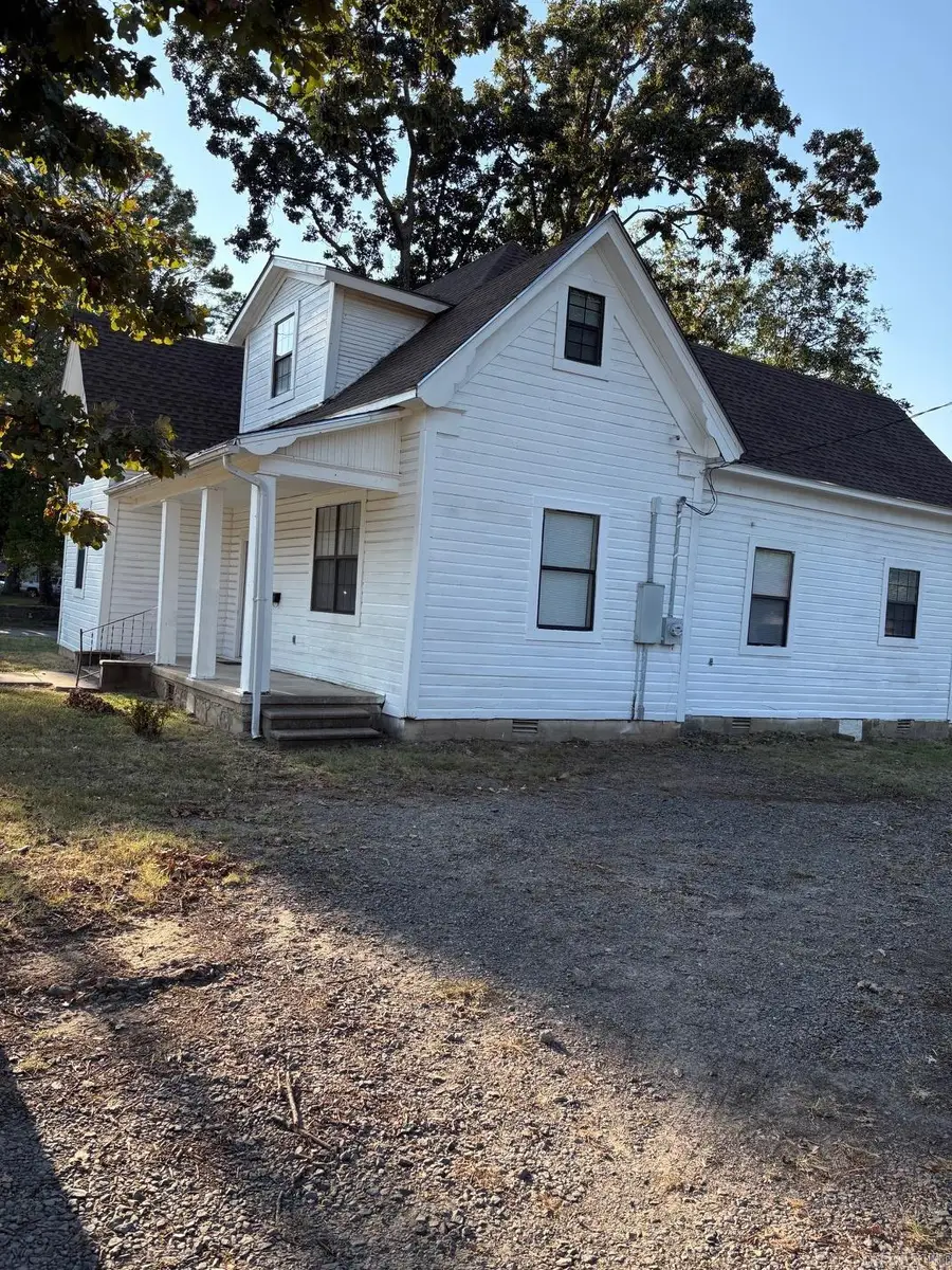 612 W Woodruff Avenue, Searcy, AR 72143 - #3