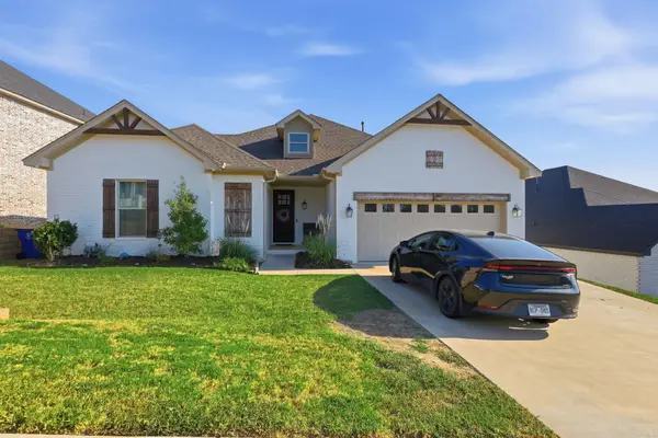 Address Withheld By Seller, Maumelle, AR 72113