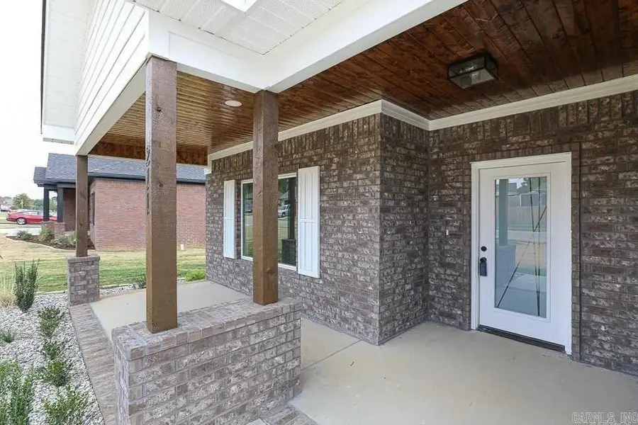 211 Grant Dr Drive, Bryant, AR 72022 - #3