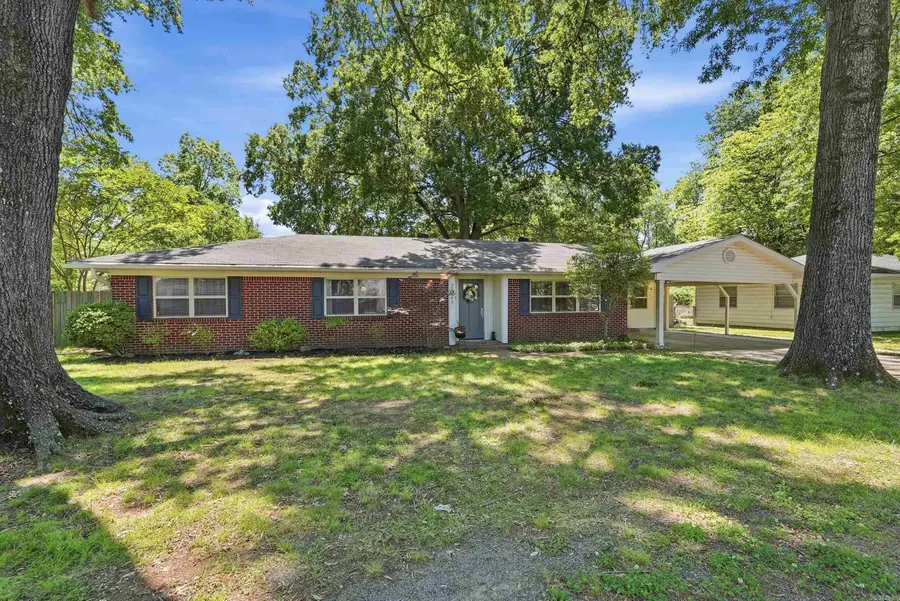2021 Arkansas Avenue, Conway, AR 72034 - #3