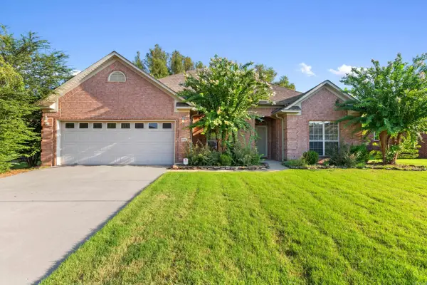 2840 Stone Wood Drive, Conway, AR 72034