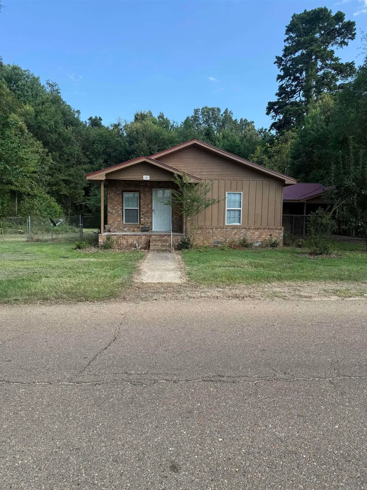 701 W 6, Fordyce, AR 71742 - #1