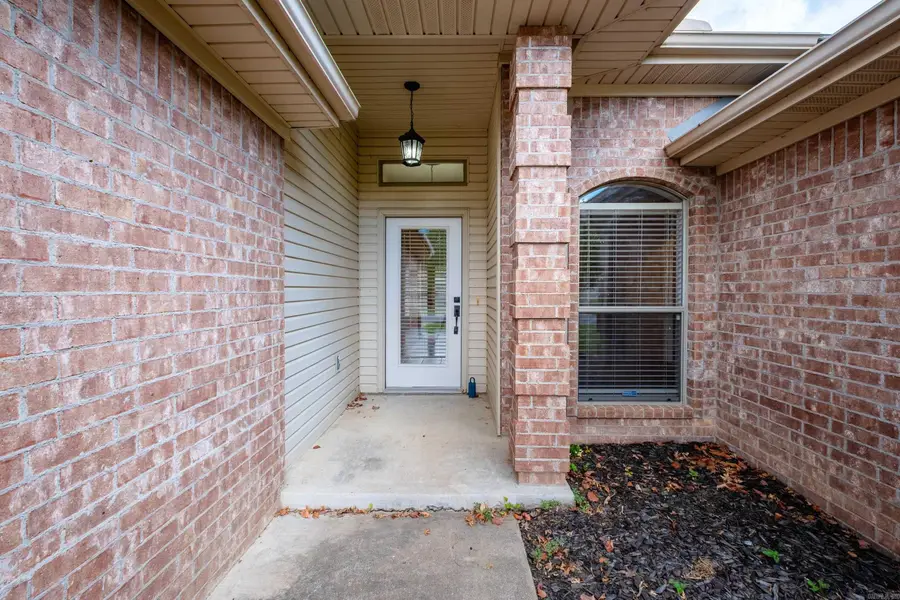 211 Chantilly Circle, Maumelle, AR 72113 - #3