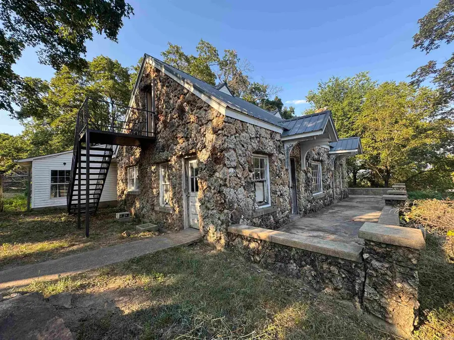 2 Triangle Lane, Southside, AR 72501 - #2