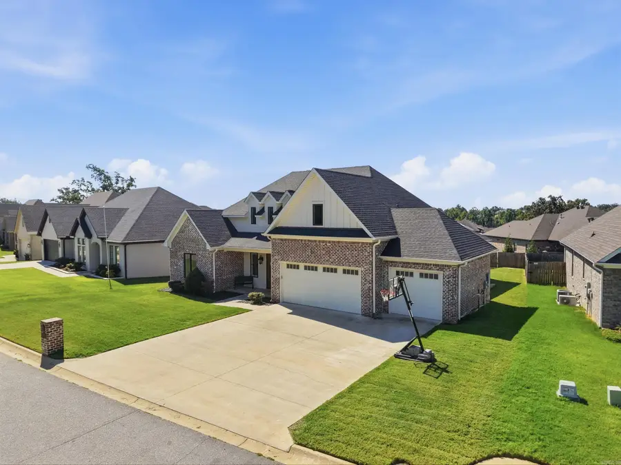 9740 Cliffside Drive, Sherwood, AR 72120 - #2