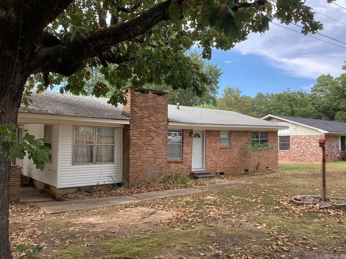 1612 Sunset Dr, Hope, AR 71801 - #1