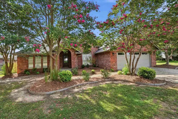 1015 Summerwood Drive, Conway, AR 72034
