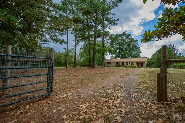 212 Polk Road 88, Mena, AR 71953