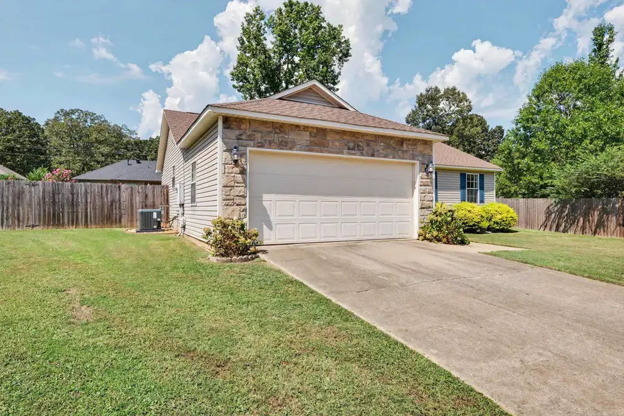 402 Hayley Court, Sherwood, AR 72120 - #3