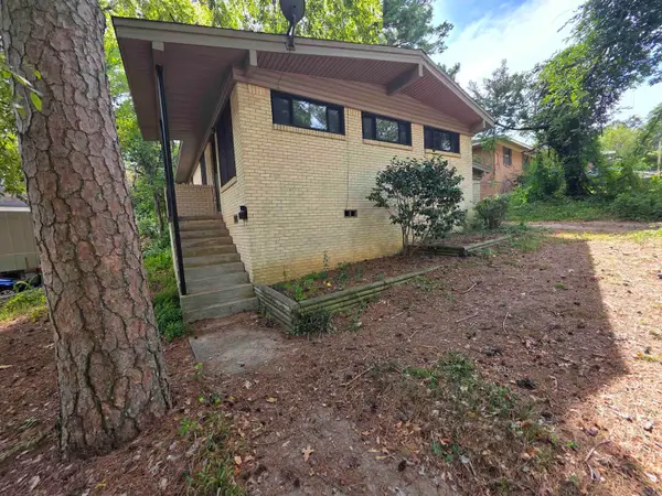 19 Woodcliff Circle, Little Rock, AR 72204