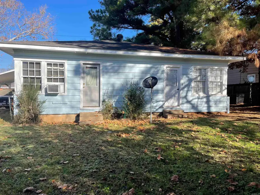 1107 Reynolds St Street, Clarksville, AR 72830 - #2