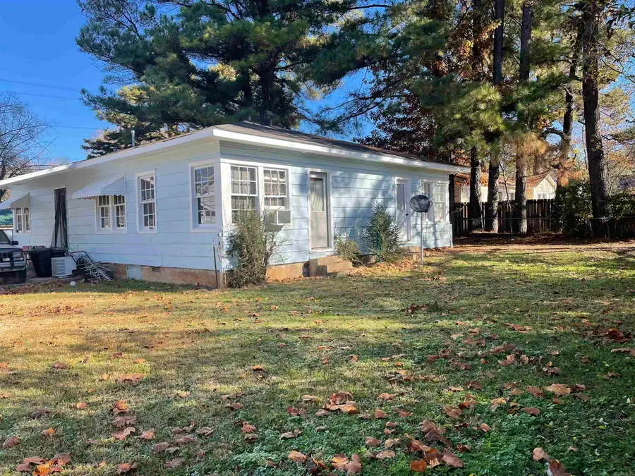 1107 Reynolds St Street, Clarksville, AR 72830 - #3