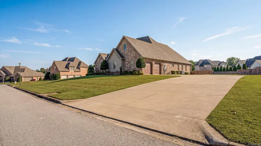 14 Victor Drive, Paragould, AR 72450 - #2