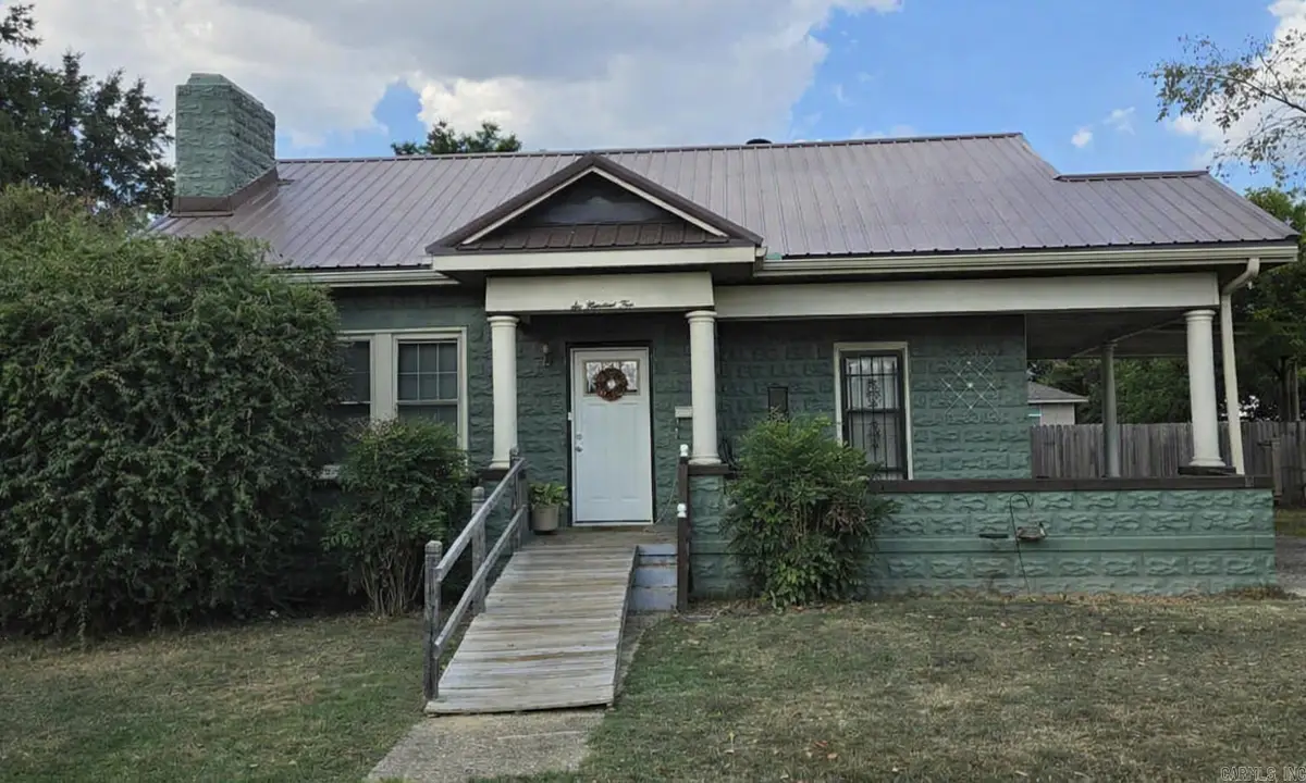 604 Jackson Ave, Wynne, AR 72396 - #1