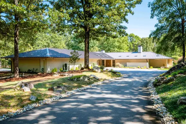 16 Iron Horse Road, Little Rock, AR 72223