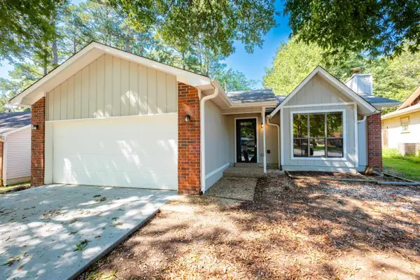 5 Smoking Oaks Drive, Maumelle, AR 72113