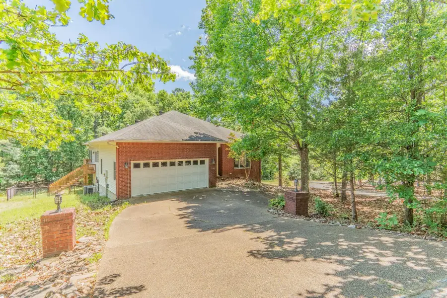 7 Resplandor Court, Hot Springs Village, AR 71909 - #2
